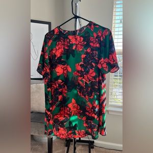 Vince Camuto Hi-Lo Short Sleeve Blouse Size M